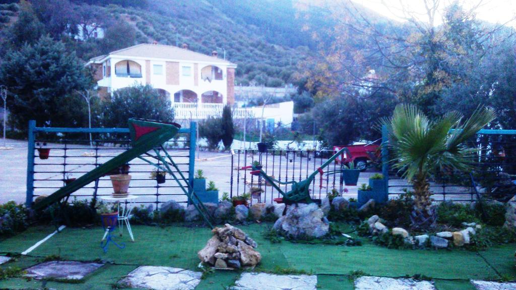 Alojamiento Rural La Caseria De Piedra Restaurante ハエン エクステリア 写真