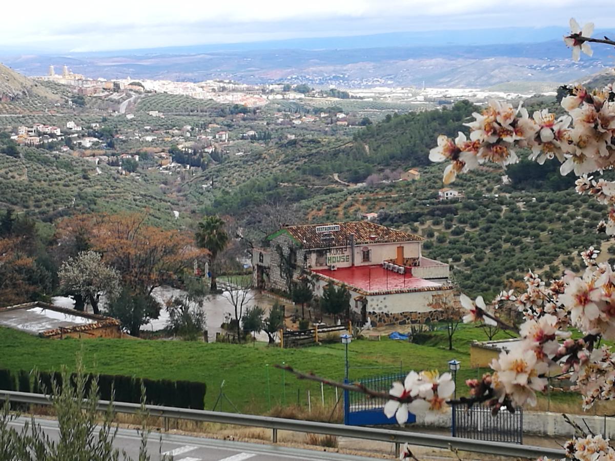 Alojamiento Rural La Caseria De Piedra Restaurante ハエン エクステリア 写真