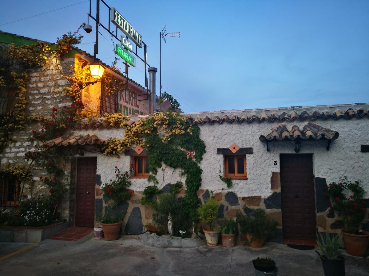 Alojamiento Rural La Caseria De Piedra Restaurante ハエン エクステリア 写真